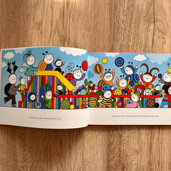 Bogyó és Babóca labdázik - Labdatenger, Óriástársas