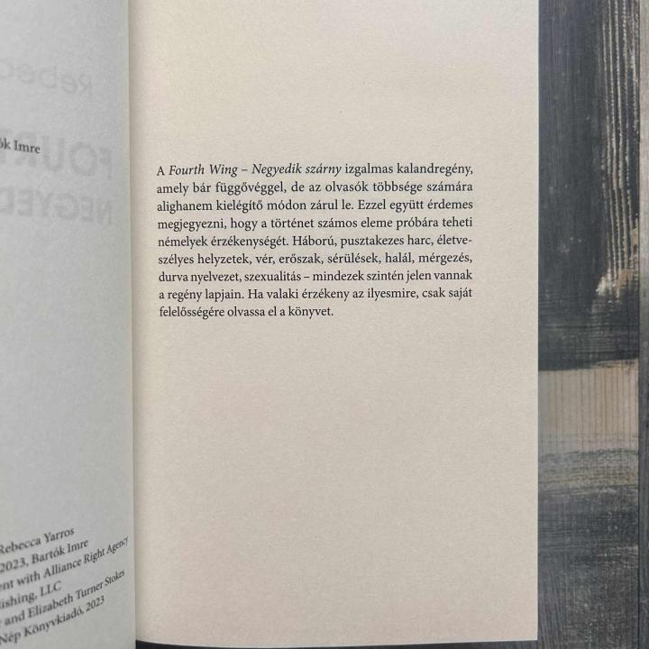 Fourth Wing – Negyedik szárny